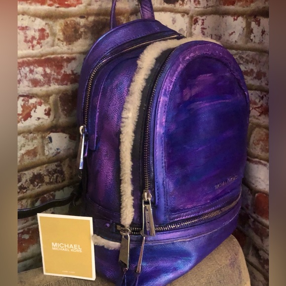 Michael Kors Metallic Purple Blu Multi Color Leather Backpack W/Faux Fur - Picture 2 of 14